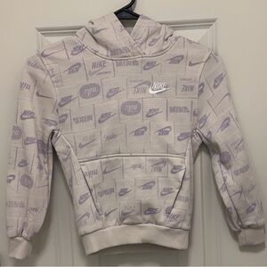 Nike Sportswear Club Fleece Box AOP Hoodie XSmall Orewood
Brn/White